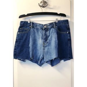 Gianni Bini 2 Toned Denim Shorts - Never Worn